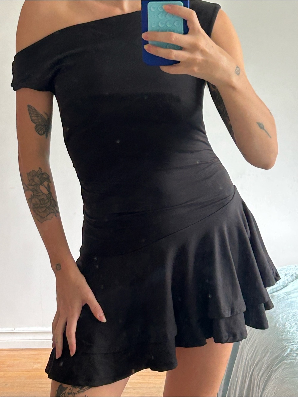 Forever 21 Off-Shoulder Black Skater Dress - Picture 3 of 5